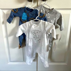 👶🏾👶🏽👶🏼👶🏻 Preemie baby onesie bundle 👶🏻👶🏼👶🏽👶🏾